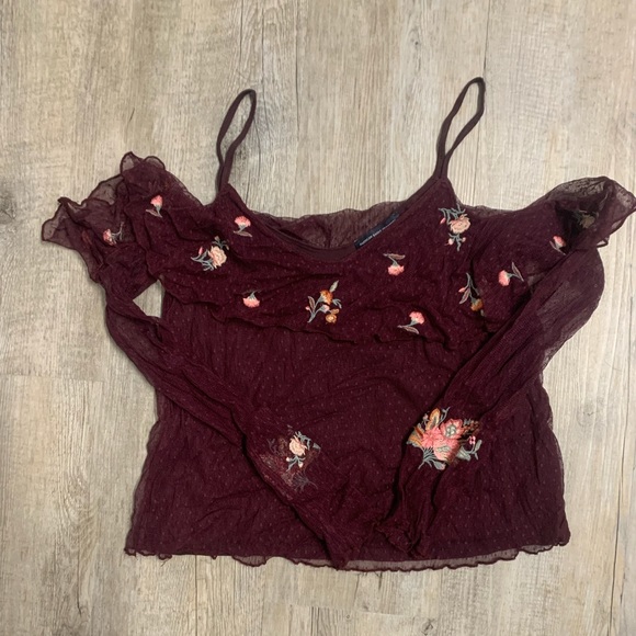 American Eagle Cold Shoulder Embroidered Top - Picture 3 of 4